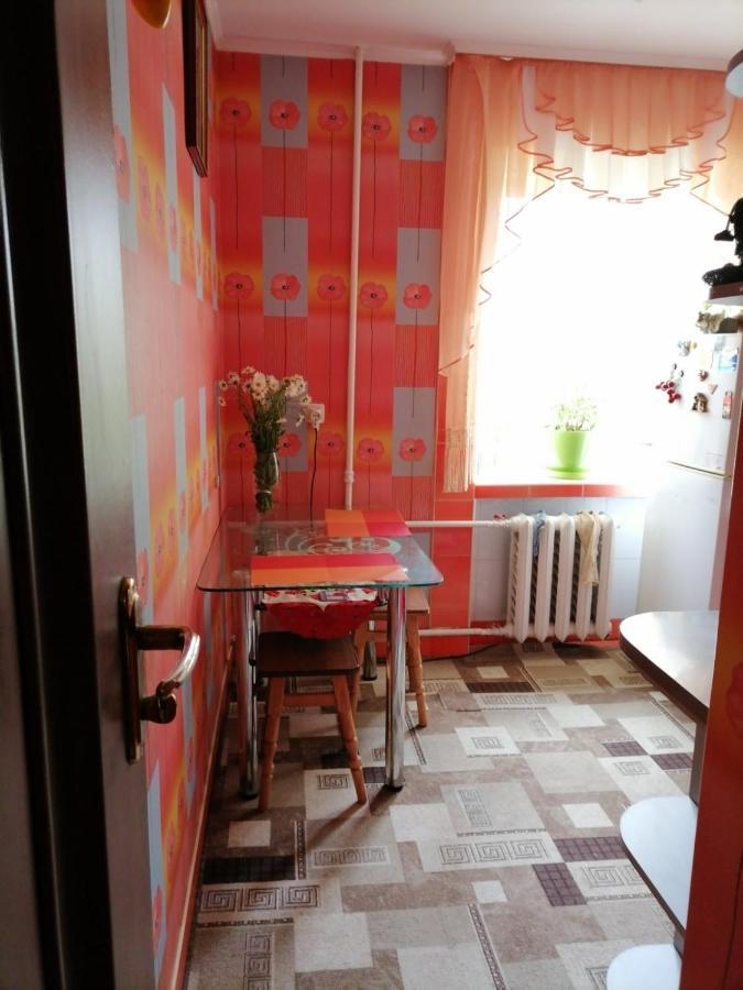 Апартаменти В Центрі Міста Kamianets-Podilskyi Exterior photo